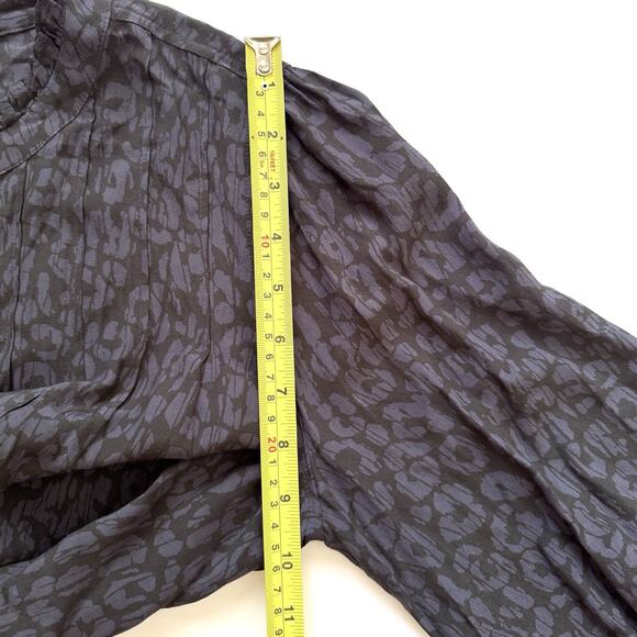 Rails Women’s Ariana Soft Crepe Top Charcoal Grey Batik Leopard Print - Picture 10 of 15